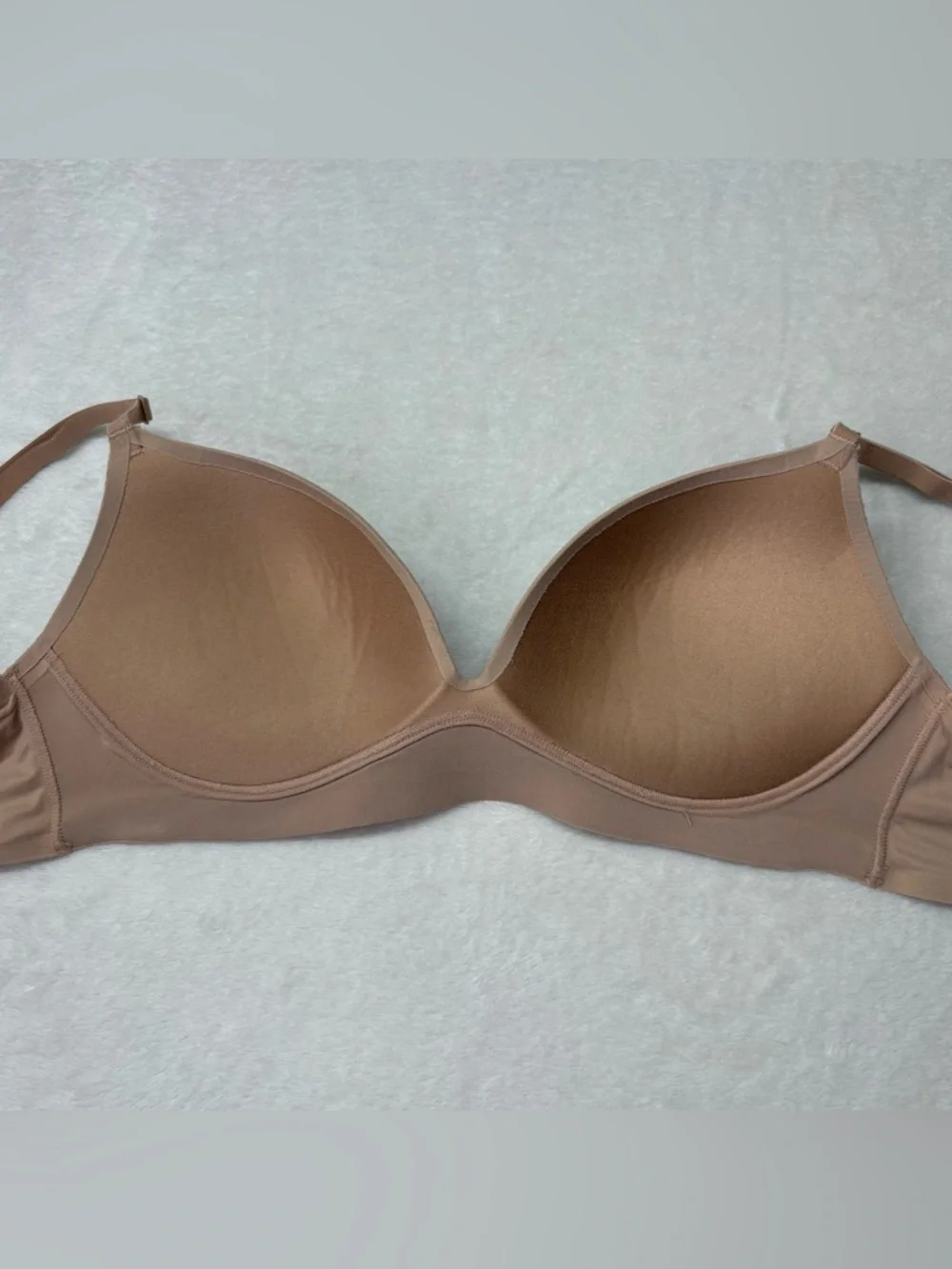 Victorias Secret 34C Incredible Padded No Wire Bra Beige Nude Wireless - Picture 5 of 10